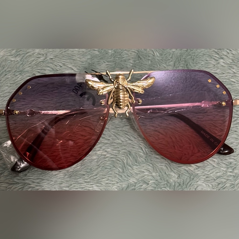 Like New sunglasses